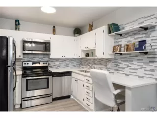 Photo #2: 4403699 Listing 