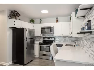 Photo #4: 4403699 Listing 