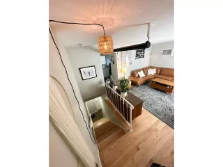 Photo #3: 4404424 Listing