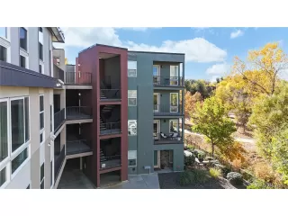 More Details about MLS # 4404587 : 5201 S FOX ST 109 LITTLETON CO 80120