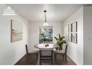 Photo #6: 4404702 Listing