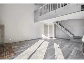 Photo #2: 4404962 Listing