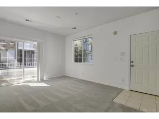 Photo #5: 4405530 Listing