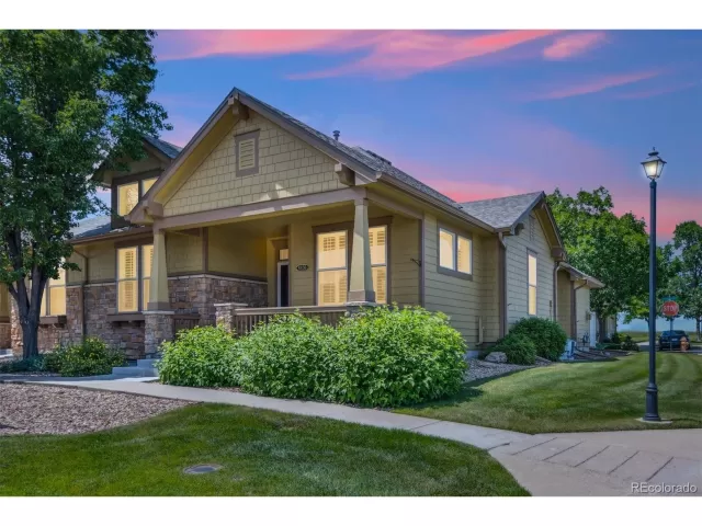 MLS: 4406266 Condo For Sale