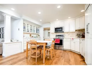 Photo #3: 4408696 Listing 