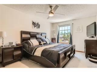 Photo #3: 4412529 Listing