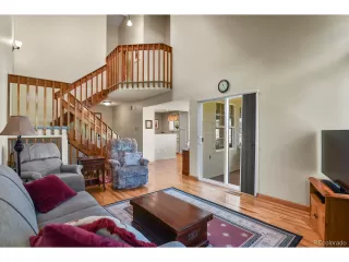 Photo #6: 4412810 Listing