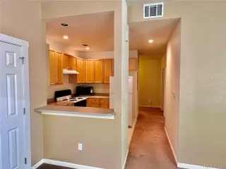 Photo #6: 4413358 Listing 