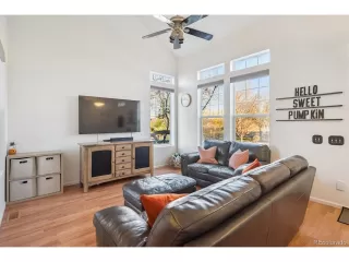 Photo #4: 4413612 Listing 