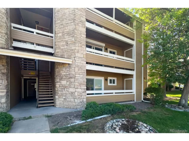 MLS: 4414989 Condo For Sale