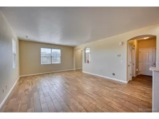 Photo #3: 4415577 Listing 