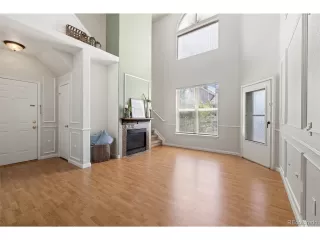 Photo #2: 4415913 Listing