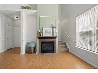 Photo #3: 4415913 Listing