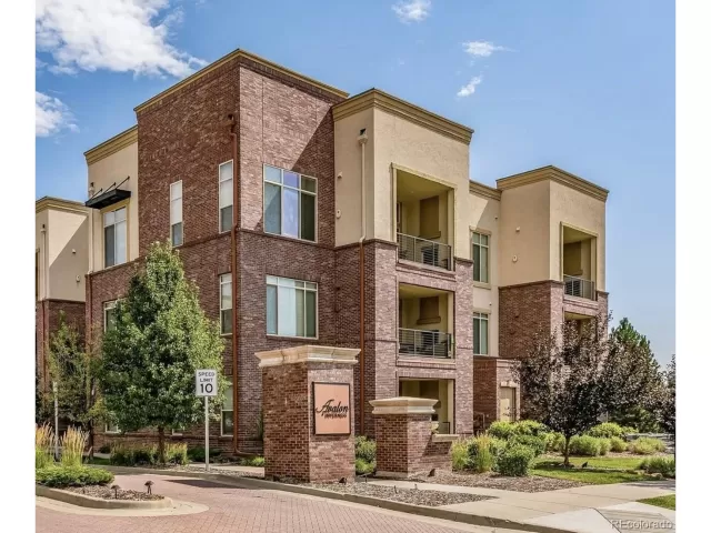 MLS: 4416147 Condo For Sale