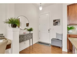 Photo #6: 4416147 Listing