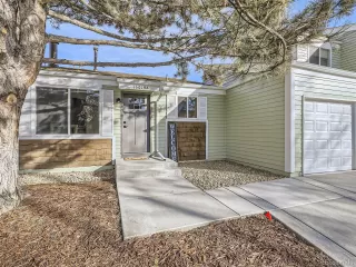 Photo #3: 4416297 Listing