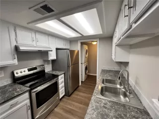 Photo #6: 4417137 Listing