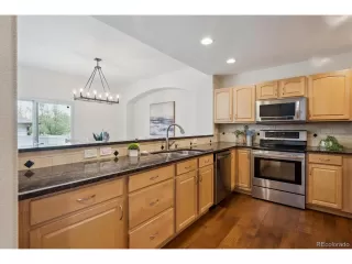 Photo #2: 4417402 Listing