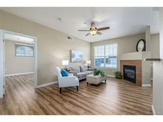 Photo #6: 4417623 Listing 