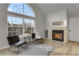 Photo #6: 4417899 Listing 