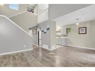 Photo #4: 4418567 Listing