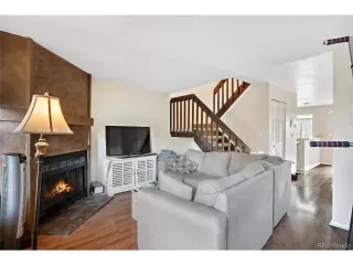 Photo #3: 4420042 Listing 