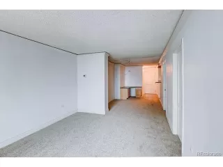 Photo #2: 4422728 Listing