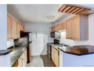 Photo #3: 4422728 Listing