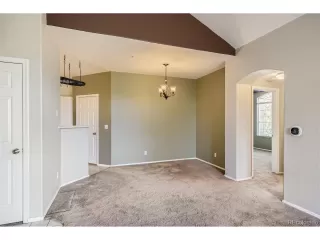 Photo #2: 4422927 Listing