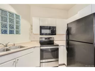 Photo #3: 4422927 Listing