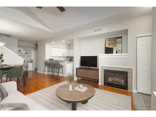 Photo #4: 4423403 Listing 