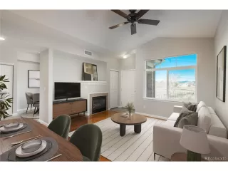 Photo #6: 4423403 Listing 