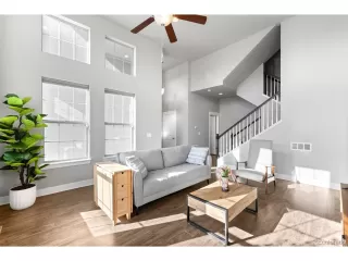 Photo #2: 4424074 Listing