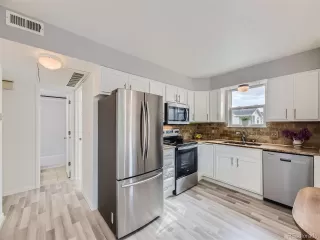 Photo #5: 4424320 Listing 