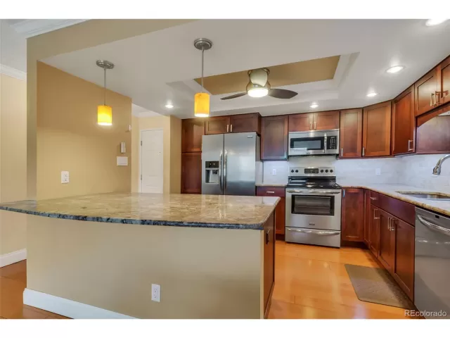 MLS: 4426118 Condo For Sale