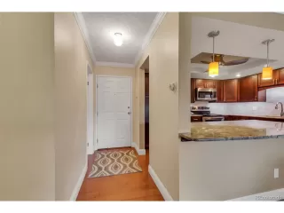 Photo #4: 4426118 Listing 