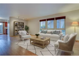 Photo #2: 4426407 Listing