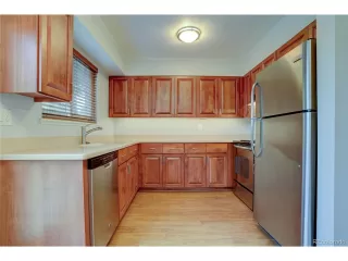 Photo #5: 4426407 Listing