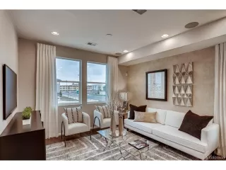 Photo #6: 4427011 Listing 