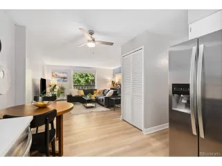 Photo #5: 4427096 Listing 