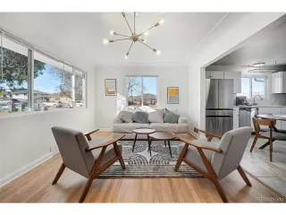 Photo #2: 4427561 Listing 