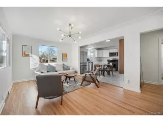 Photo #3: 4427561 Listing 