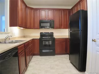 Photo #2: 4429045 Listing 