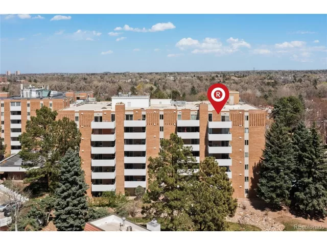 MLS: 4429913 Condo For Sale