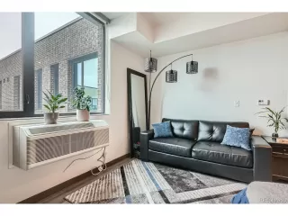 Photo #2: 4430116 Listing