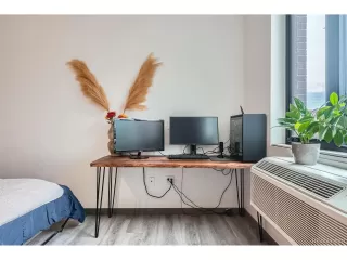 Photo #3: 4430116 Listing