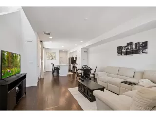 Photo #6: 4430667 Listing 