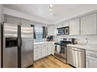 Photo #2: 4431137 Listing