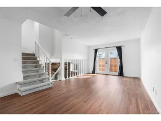 Photo #3: 4431461 Listing