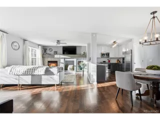 Photo #4: 4432120 Listing 